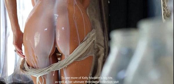  Kelly Madisons Got Milk She Is Bathing In It